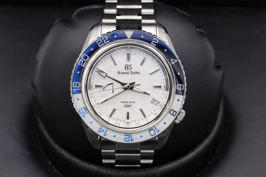 Grand Seiko Sport Collection SBGE275